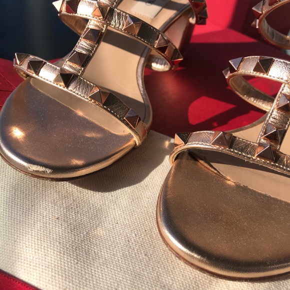 VALENTINO ROCK STUD MULES ROSE GOLD - Picture 3 of 4